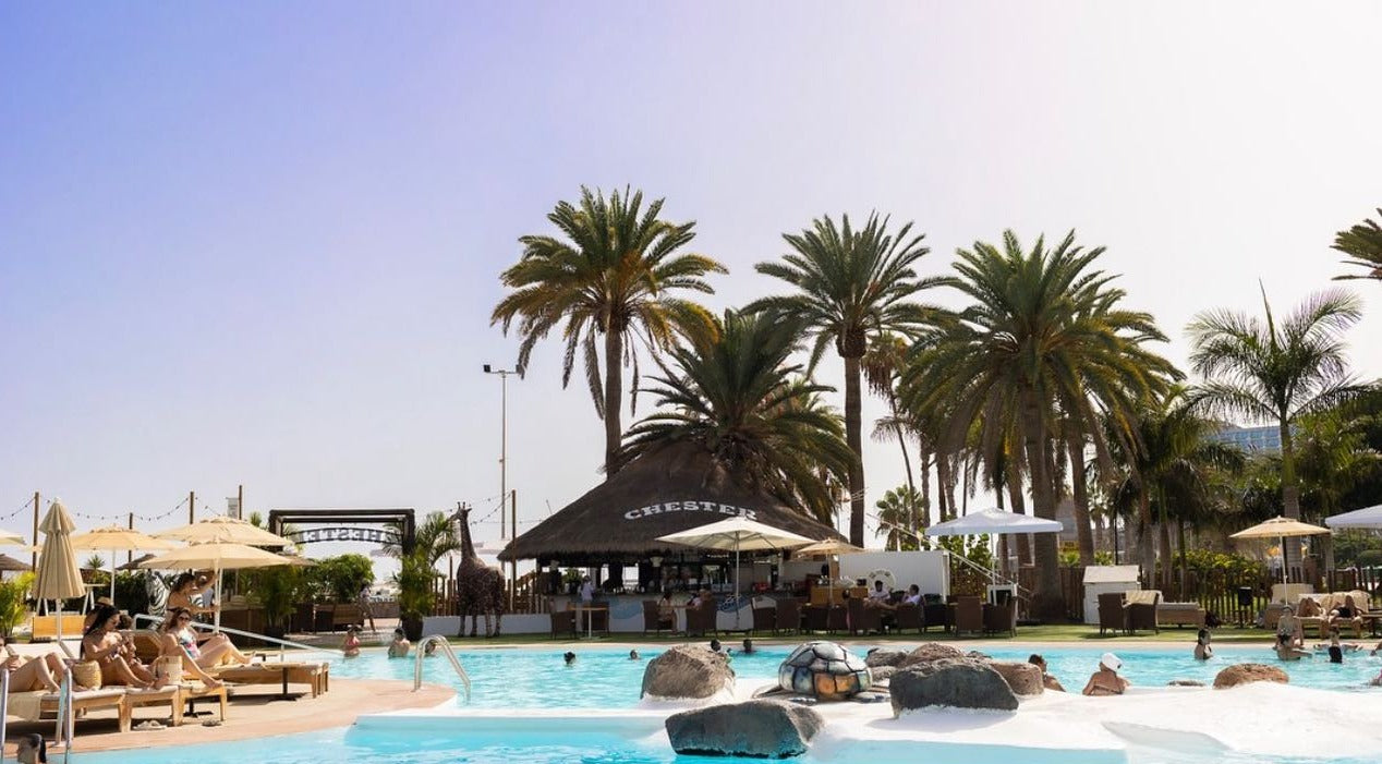 Beach Club Cabaña con Jacuzzi